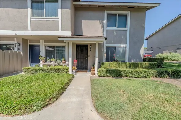 1726 N Oak Knoll N #D, Anaheim, CA 92807