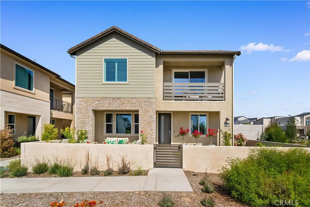 306 Treble, Irvine, CA 92618 - Image #1
