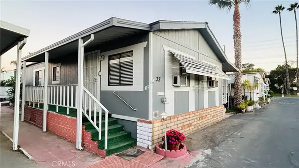 3929 W 5th Street #32, Santa Ana, CA 92703