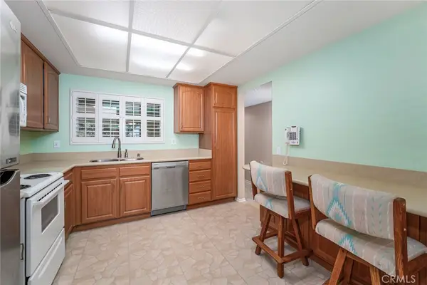 3500 W Bahia Blanca #3B, Laguna Woods, CA 92637