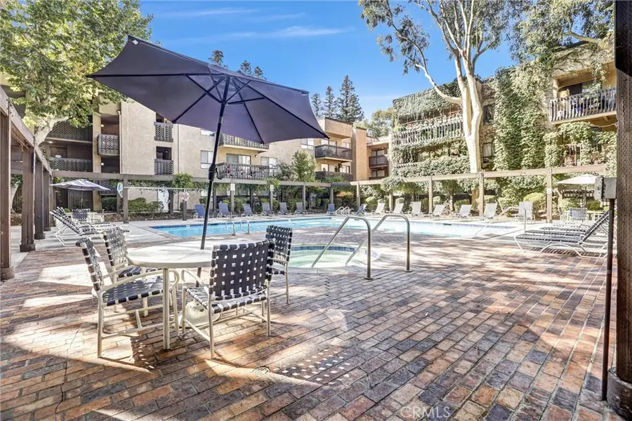 22100 Burbank #130C, Woodland Hills, CA 91367 - Image #2