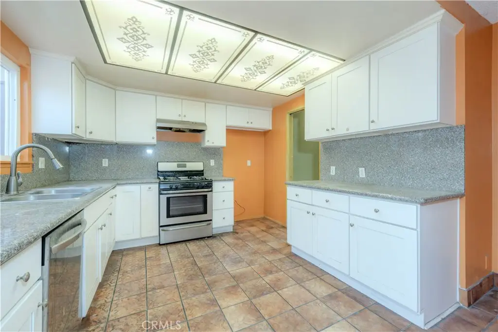 14892 Valencia Plaza, Westminster, CA 92683 - Image #1