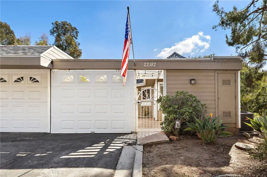22182 Caminito Tasquillo #195, Laguna Hills, CA 92653 - Image #2