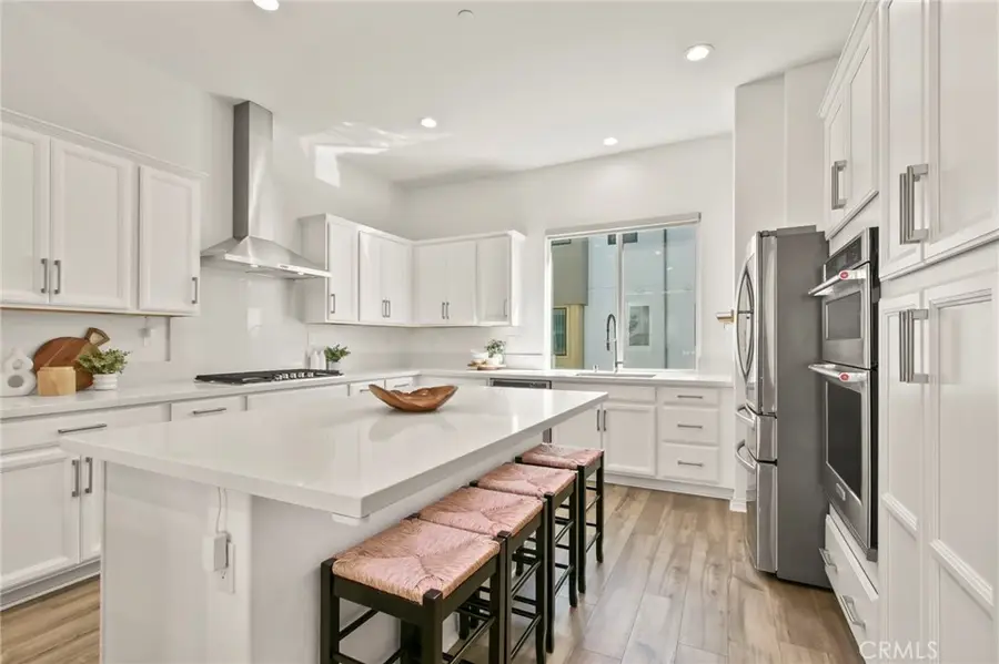 102 Sawbuck, Irvine, CA 92618 - Image #2