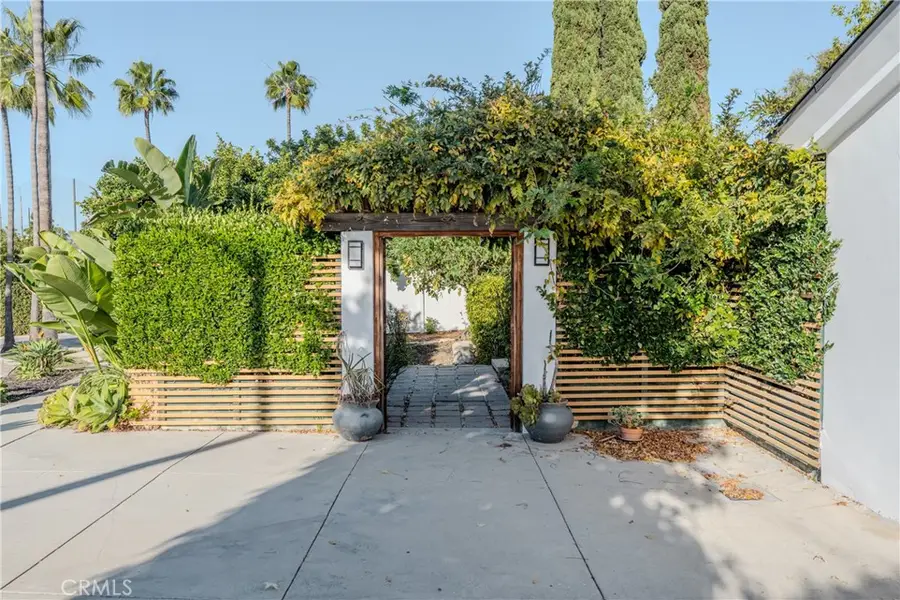 2207 Golden Circle, Newport Beach, CA 92660 - #3