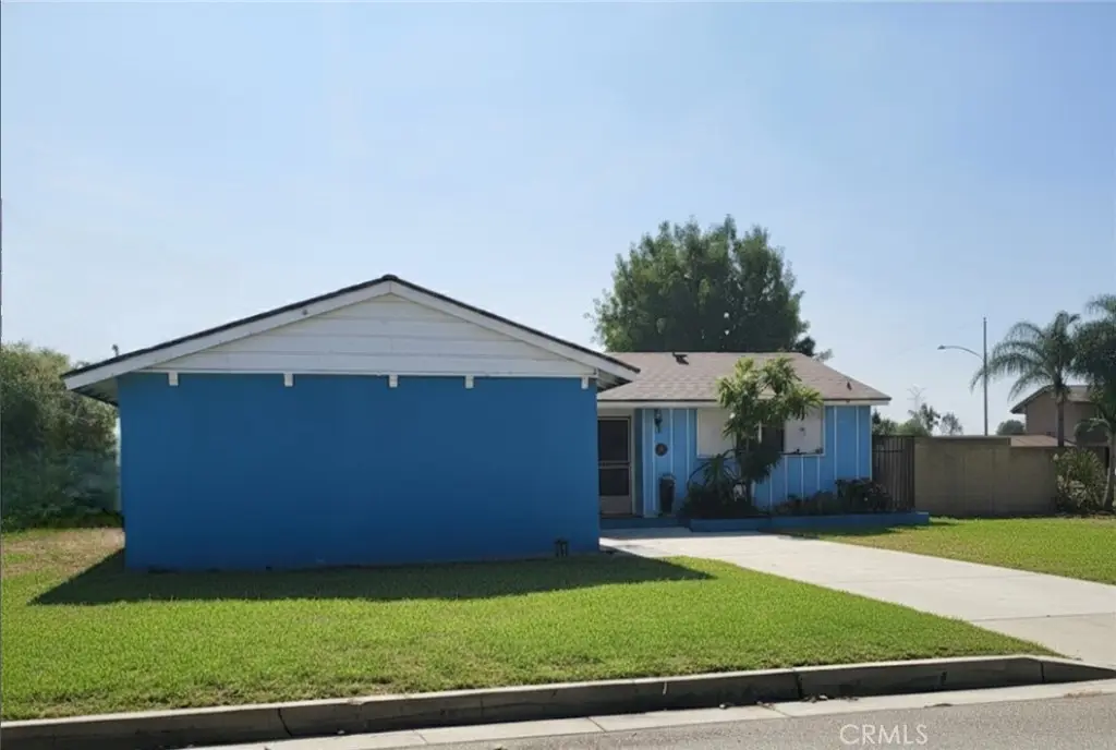 5724 N Galanto, Azusa, CA 91702 - #1