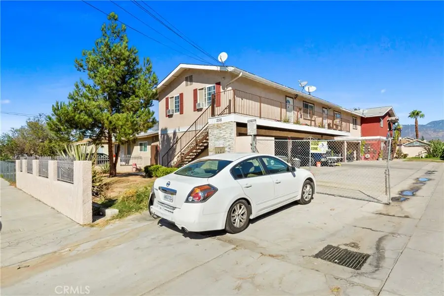 258 Bryant St, San Bernardino, CA 92408 - #3