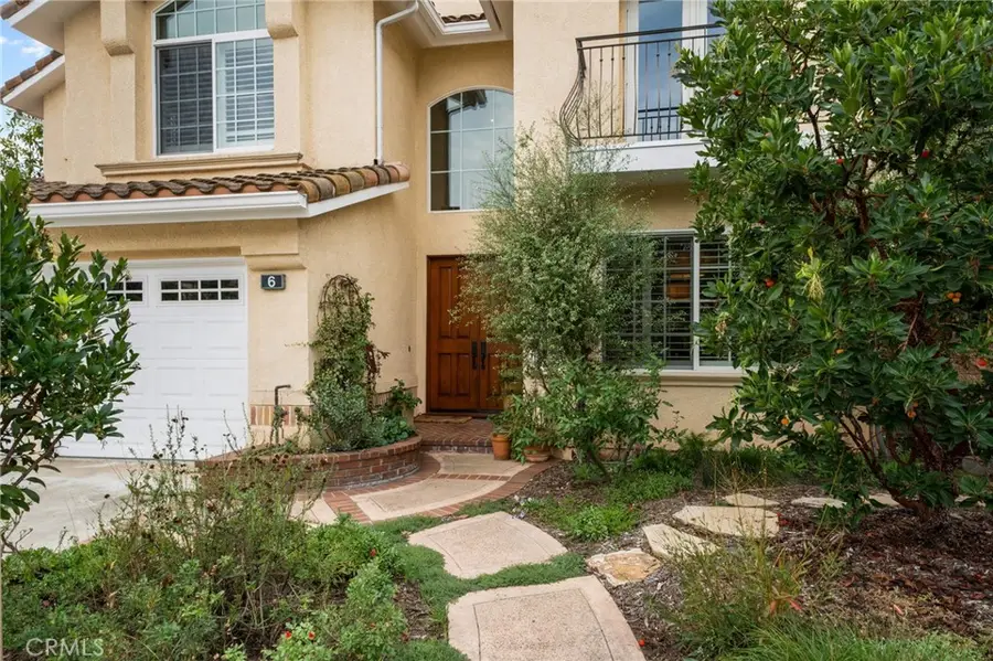 6 Goldenfield, Aliso Viejo, CA 92656 - #2