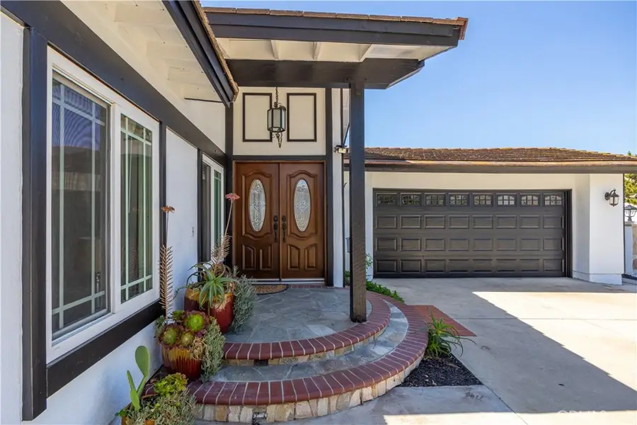 24956 Wells Fargo Drive, Laguna Hills, CA 92653 - Image #2