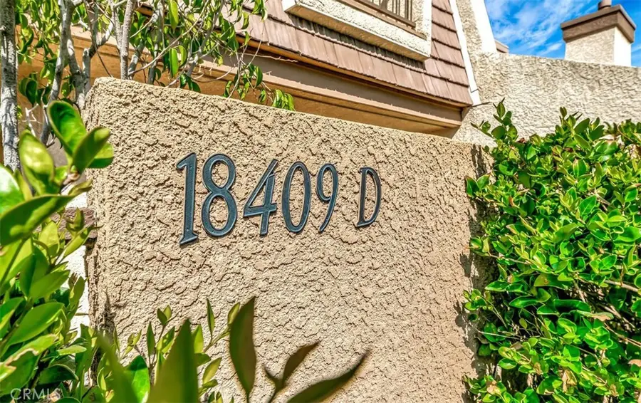 18409 Collins Street #D, Tarzana, CA 91356 - Image #2