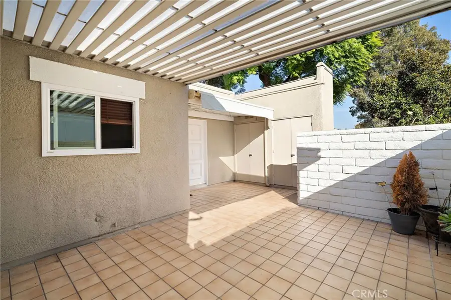 2048 Via Mariposa #D, Laguna Woods, CA 92637 - Image #2