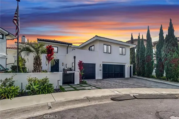 16412 Ardsley Circle, Huntington Beach, CA 92649