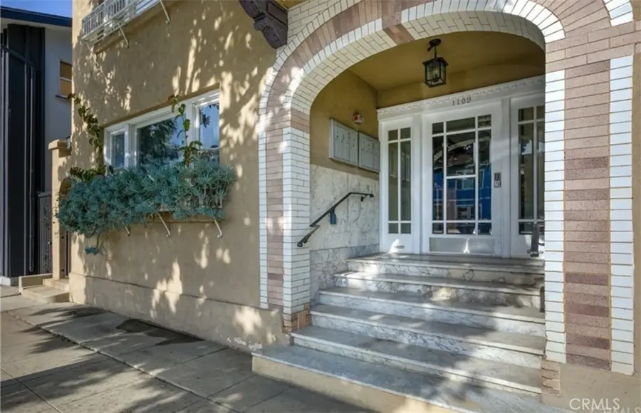 1109 E 1st #11, Long Beach, CA 90802 - Image #2