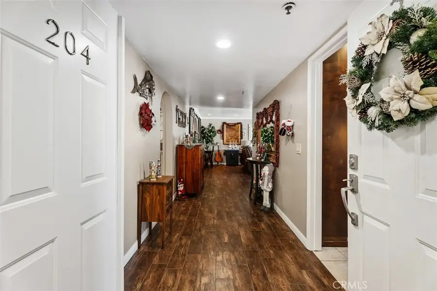 16255 Pacific Circle #204, Huntington Beach, CA 92649 - Image #2