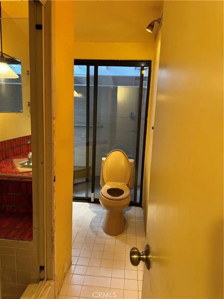 249 E Wilson, Costa Mesa, CA 92627 - Image #3