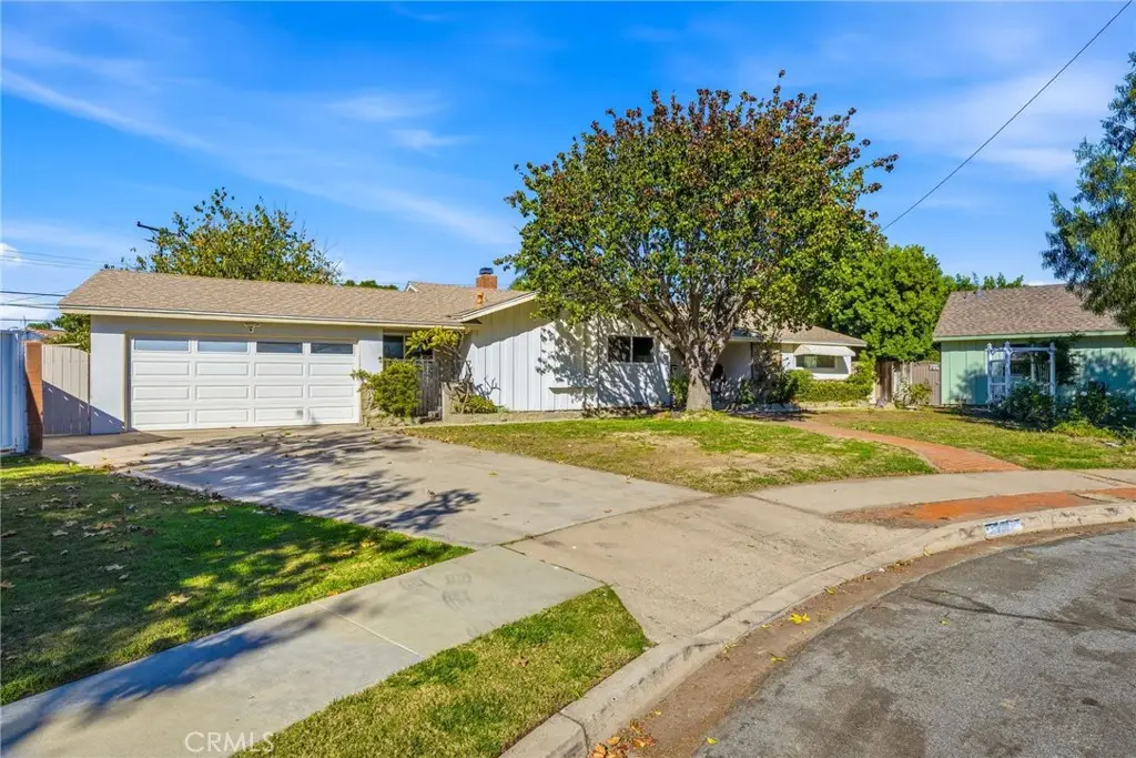 335 N London Place, Anaheim, CA 92806 - #1