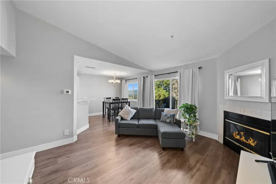 2620 Avenida Del Vista #203, Corona, CA 92882 - Image #2