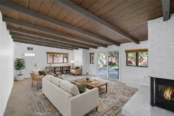 4425 Walnut Avenue, Long Beach, CA 90807