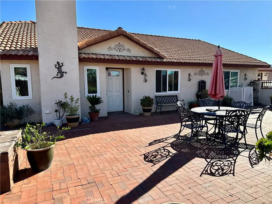 23856 Outrigger, Canyon Lake, CA 92587 - Image #2