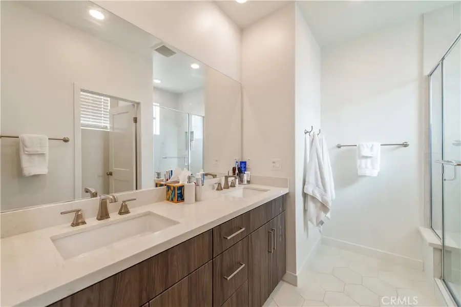 10502 Triple Crown, Cypress, CA 90720 - Image #3