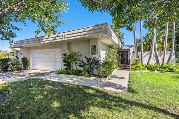 5592 Avenida Sosiega W #B, Laguna Woods, CA 92637