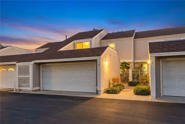 5 Robin Hill, Laguna Hills, CA 92653