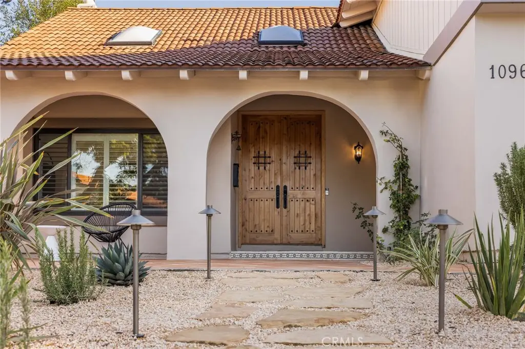 1096 Tulare, Costa Mesa, CA 92626 - #1