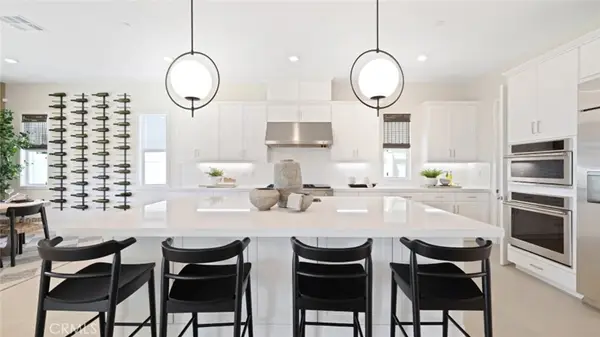 29512 Corte Azulejo, Valencia, CA 91354