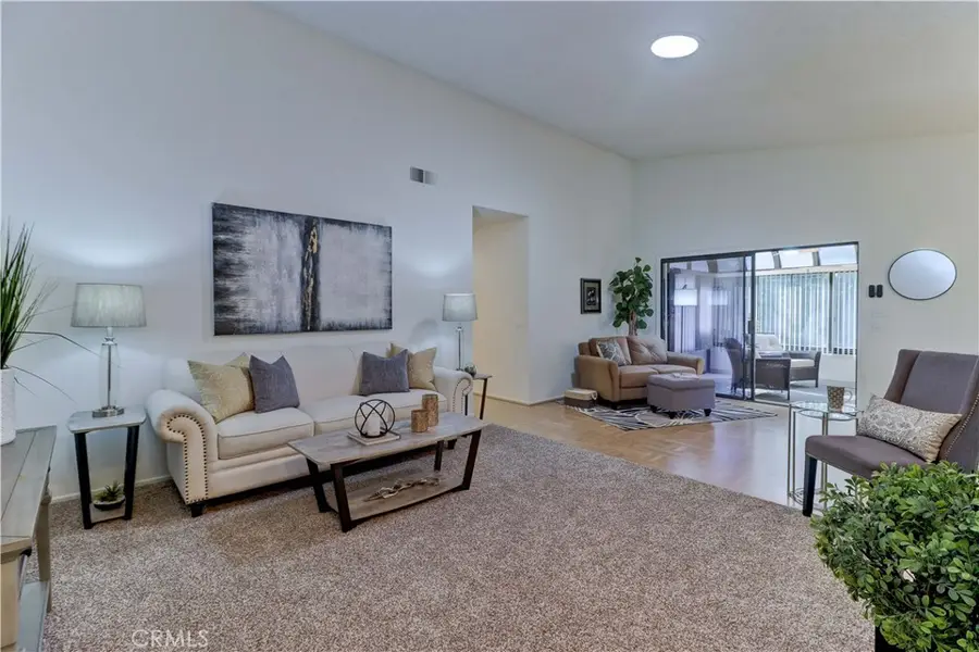 8566 Sierra #911-D, Huntington Beach, CA 92646 - Image #2