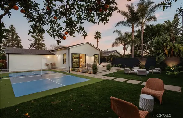 2187 Meyer Place, Costa Mesa, CA 92627