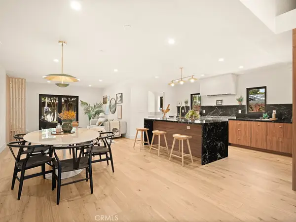 11911 Hartsook, Valley Village, CA 91607