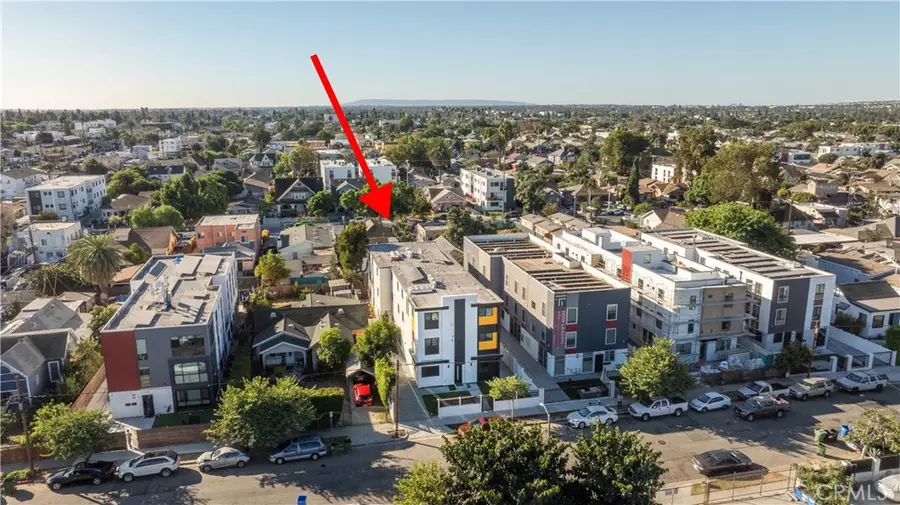 1444 W 37th Street, Los Angeles, CA 90018 - #2