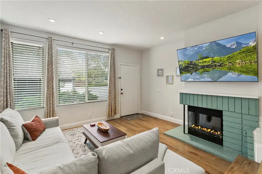 1083 Mesa Bluff #13, Costa Mesa, CA 92627 - Image #3