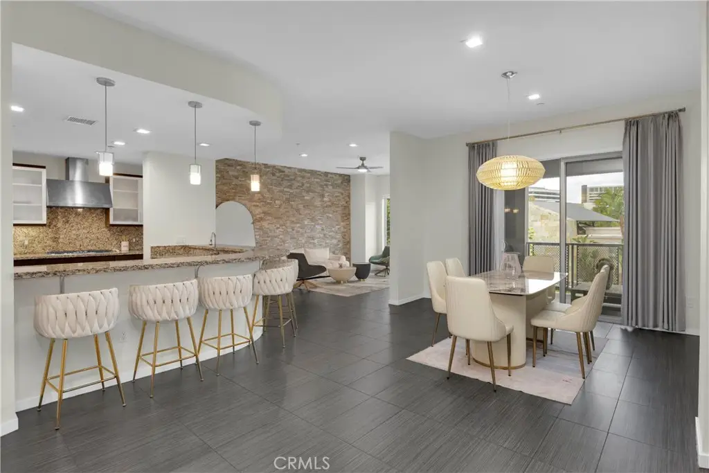 21 Gramercy #220, Irvine, CA 92612 - #1