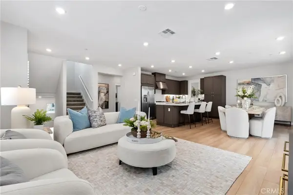 601 Catalonia, Lake Forest, CA 92630