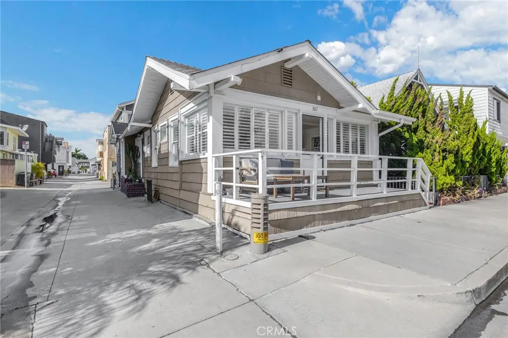 307 Fernando, Newport Beach, CA 92661 - #1