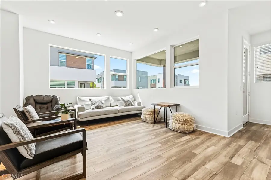 609 S Lyon Street, Santa Ana, CA 92705 - #2