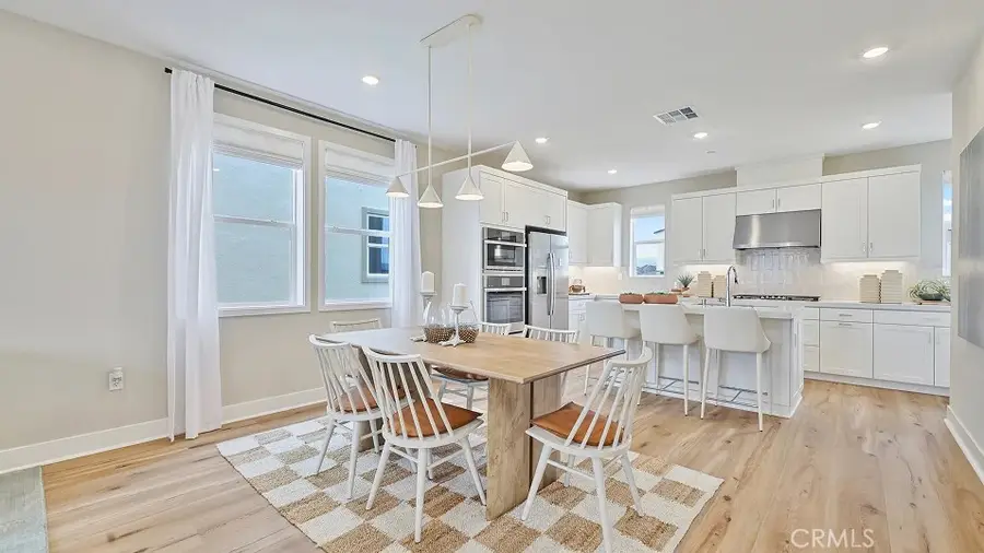 27537 Grand Fir Way, Valencia, CA 91381 - Image #3