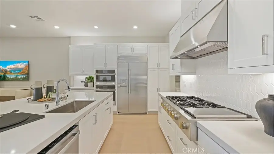 998 Snowberry Place, Montebello, CA 90640 - #3