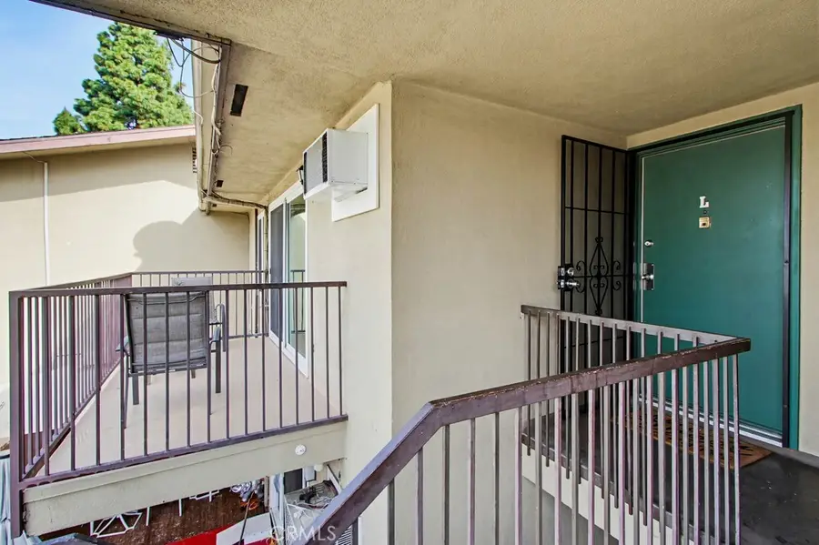 1860 W Glenoaks #L, Anaheim, CA 92801 - #3