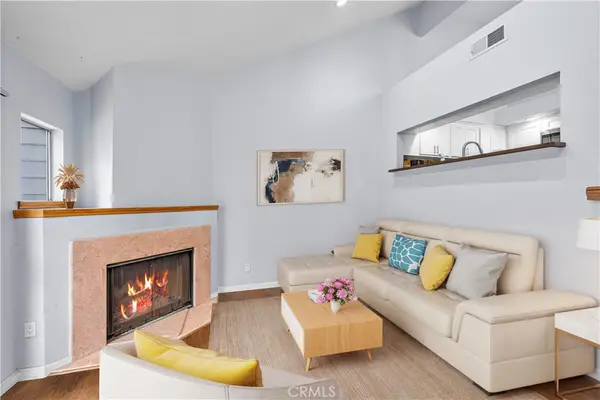 781 Grayling, Costa Mesa, CA 92626