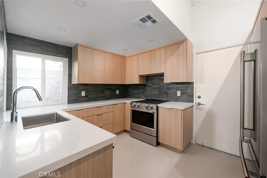 2255 Miramonte Circle W #D, Palm Springs, CA 92264 - #1