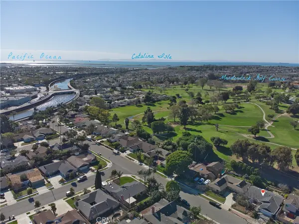 16711 Greenview Lane, Huntington Beach, CA 92649