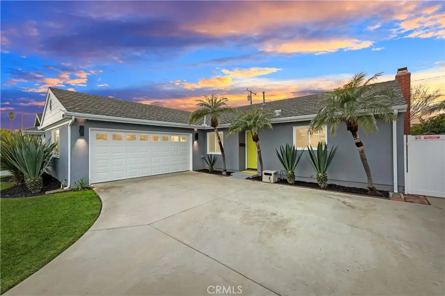 17401 Jefferson Lane, Huntington Beach, CA 92647 - #2
