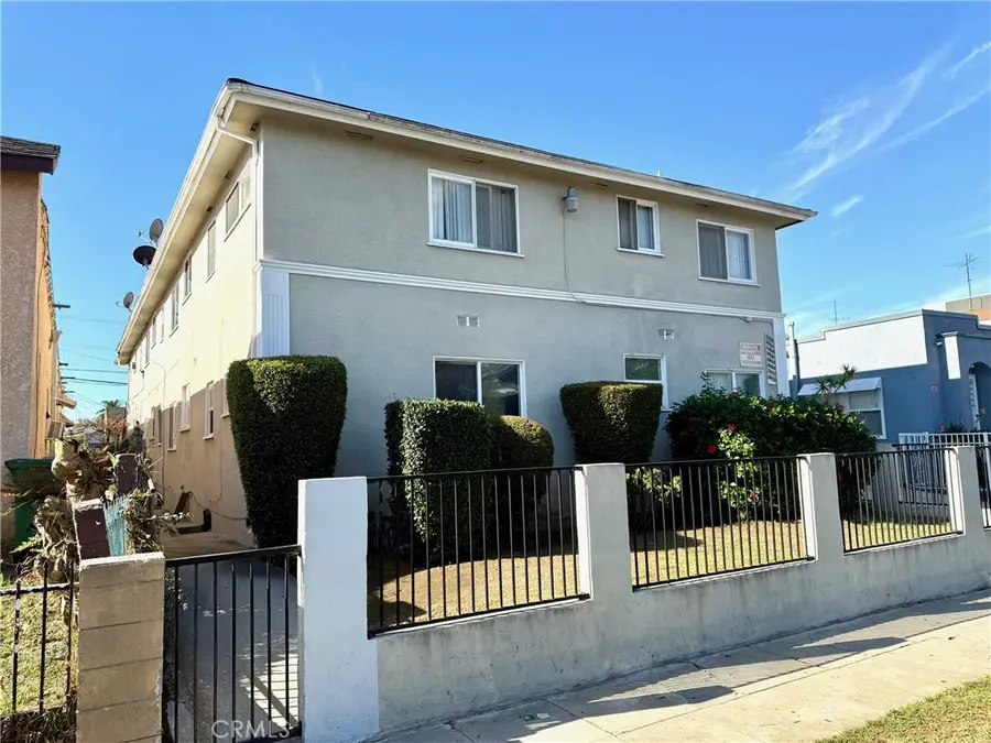 3936 Montclair, Los Angeles, CA 90018 - #2