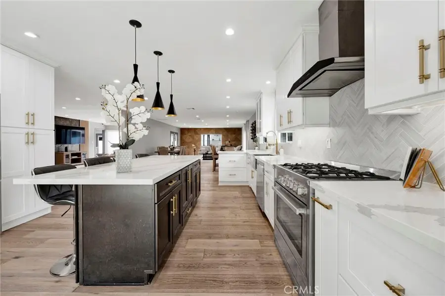 4912 Alonzo Avenue, Encino, CA 91316 - #3