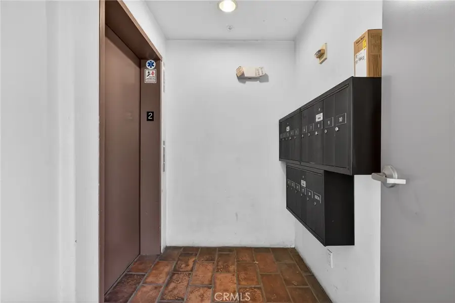 4301 Los Feliz #12, Los Angeles, CA 90027 - #3