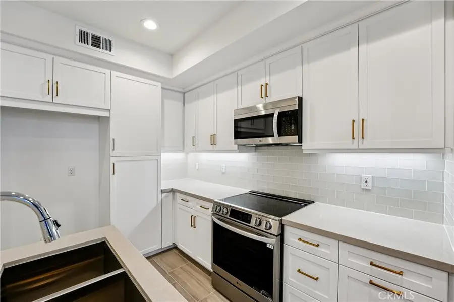 157 N First Avenue, Upland, CA 91786 - #2