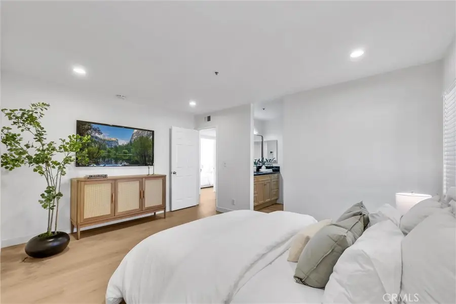 12121 Centralia Street #302, Lakewood, CA 90715 - #3