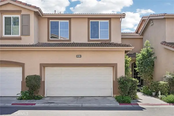 3406 E. Lochleven Ln. #B, Orange, CA 92869